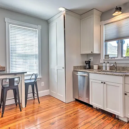 Mystic Refuge With Patio Less Than 1 Mi To Downtown! Extérieur photo