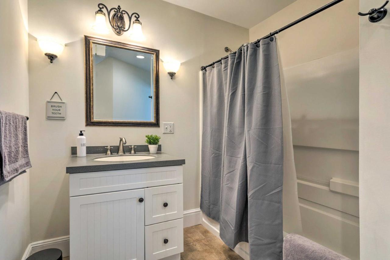 Refuge With Patio Less Than 1 Mi To Downtown! Apartment *